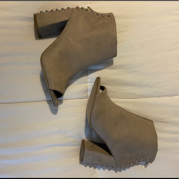 Dress Shoes - Picture 1 of 1